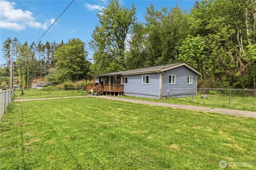 Property photo for 197 State Route 505, Winlock photo 2