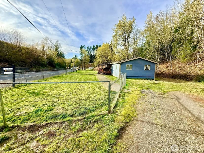 Property photo for 197 State Route 505, Winlock photo 3