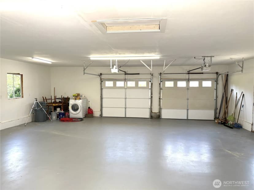 Property photo for 2835 Mcleod Rd, Bellingham photo 18