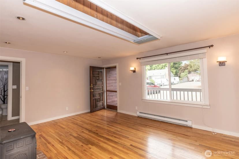Property photo for 1022 Avenue B, Snohomish photo 8