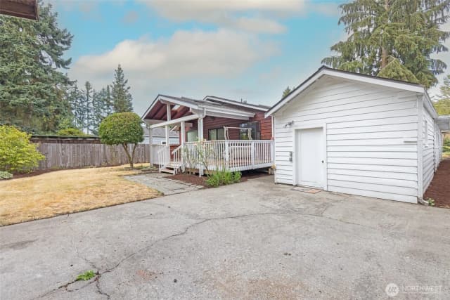 Property photo for 1022 Avenue B, Snohomish photo 2
