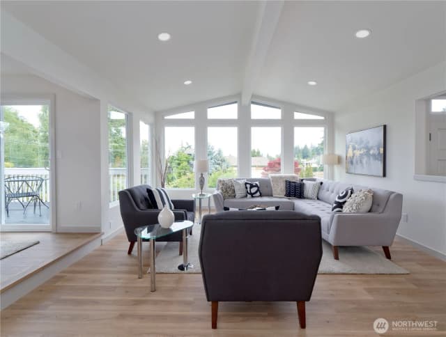 Property photo for 760 Elm Street, Edmonds photo 4