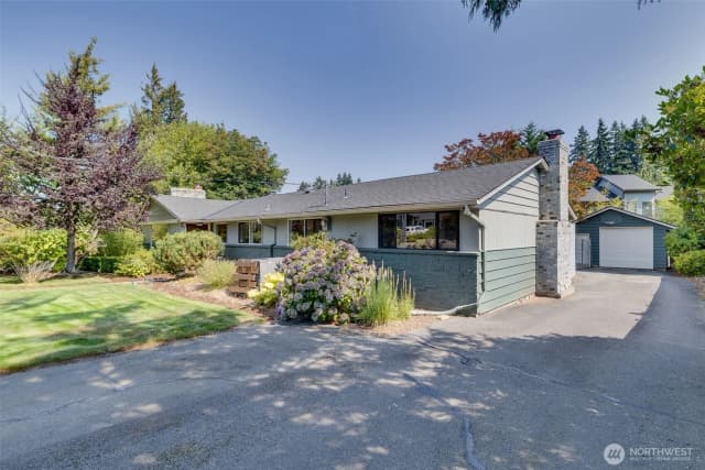 Property photo for 15558 Palatine Avenue N, Shoreline