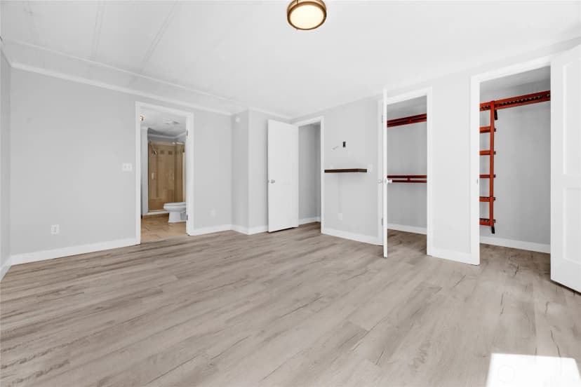 Property photo for 28717 Grandview Road, Arlington photo 18