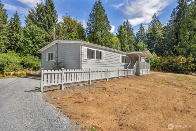 Property photo for 28717 Grandview Road, Arlington photo 2