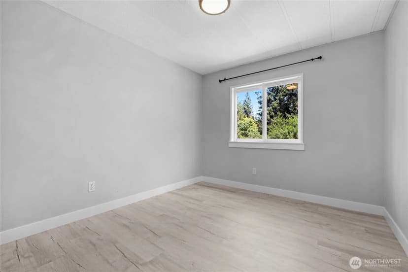 Property photo for 28717 Grandview Road, Arlington photo 22