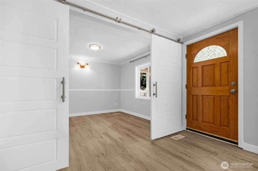 Property photo for 28717 Grandview Road, Arlington photo 15
