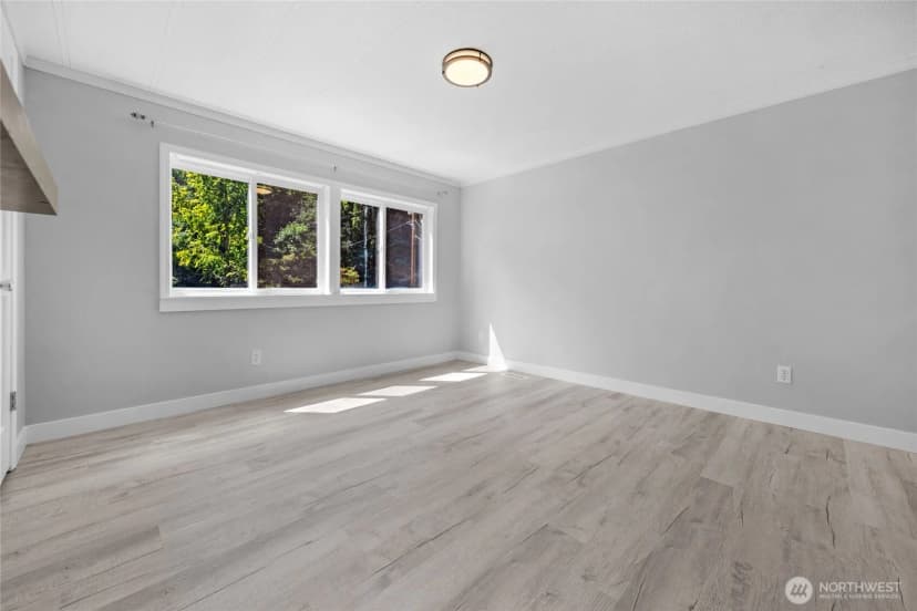 Property photo for 28717 Grandview Road, Arlington photo 17