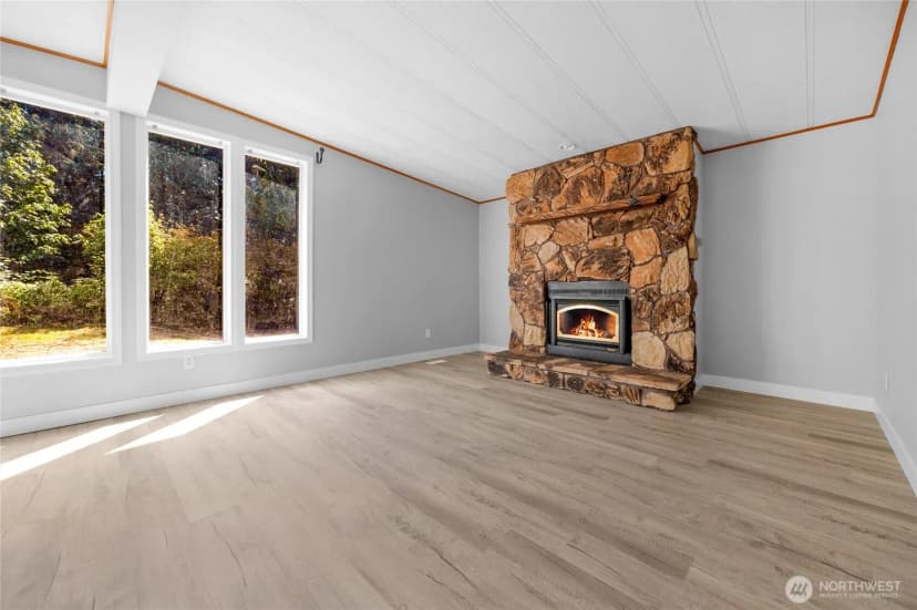 Property photo for 28717 Grandview Road, Arlington photo 13