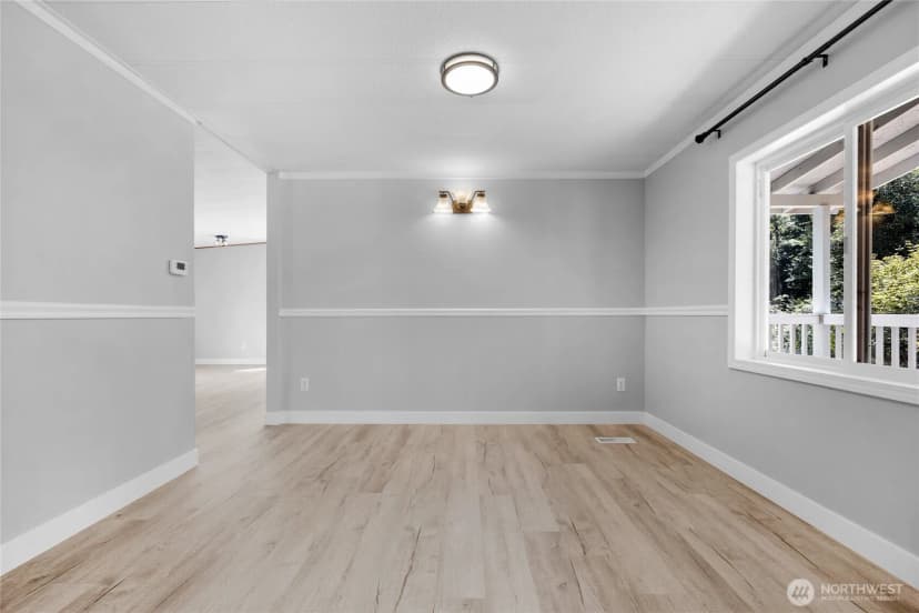 Property photo for 28717 Grandview Road, Arlington photo 16