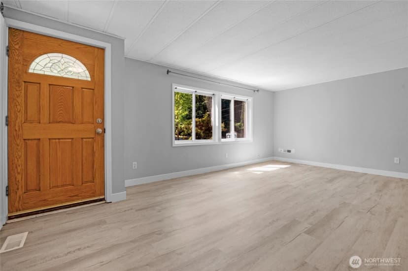 Property photo for 28717 Grandview Road, Arlington photo 6