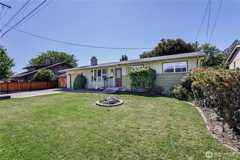 Property photo for 1251 Millerdale Avenue, Wenatchee photo 3