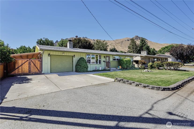 Property photo for 1251 Millerdale Avenue, Wenatchee photo 4