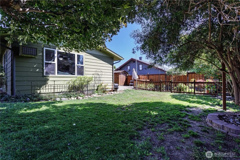 Property photo for 1251 Millerdale Avenue, Wenatchee photo 30