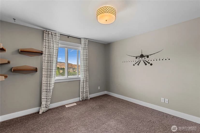 Property photo for 3517 Dianna Way, Wenatchee photo 29