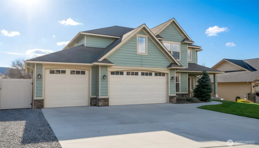 Property photo for 3517 Dianna Way, Wenatchee photo 2