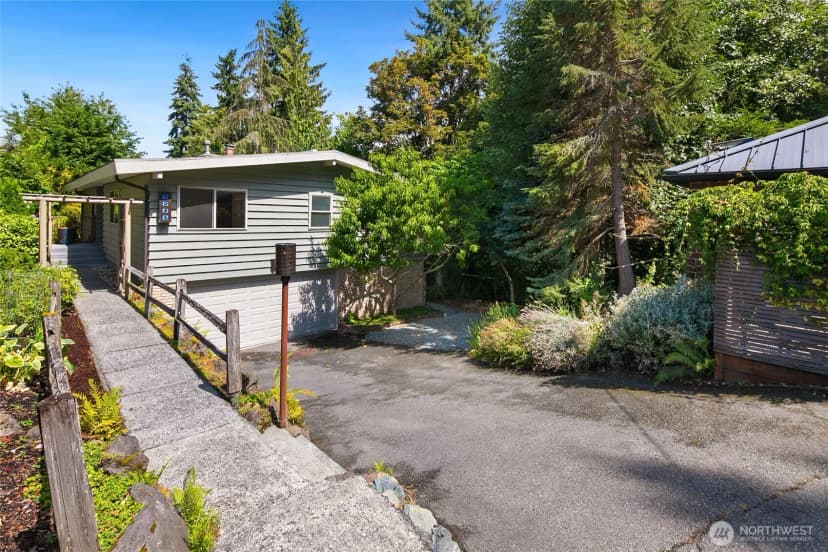 Property photo for 2602 Nw 97th Street, Seattle photo 2