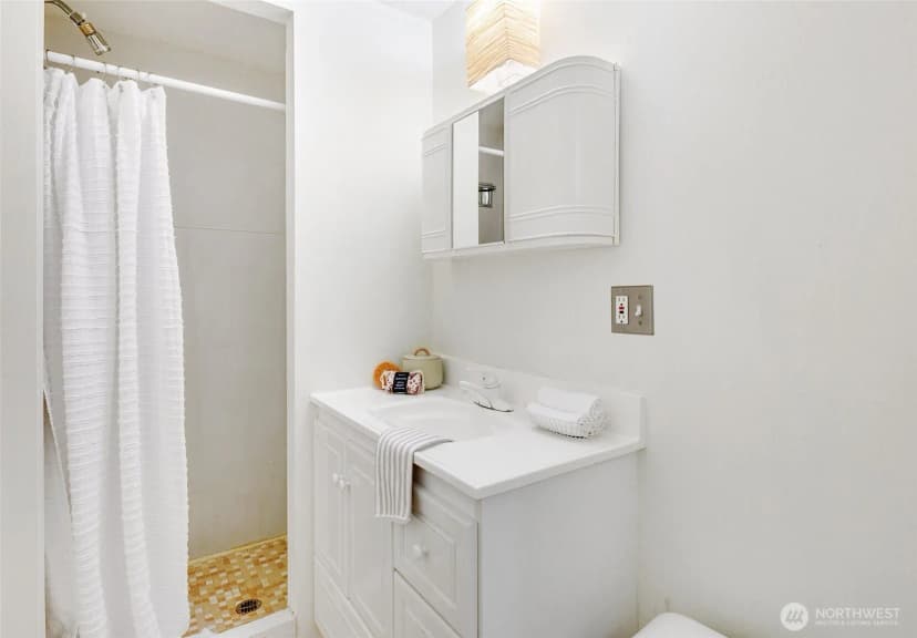 Property photo for 2602 Nw 97th Street, Seattle photo 24
