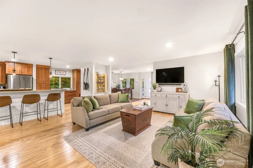 Property photo for 125 Summerland Road, Bellingham photo 8