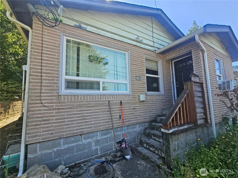 Property photo for 1118 Perry Avenue, Bremerton photo 11