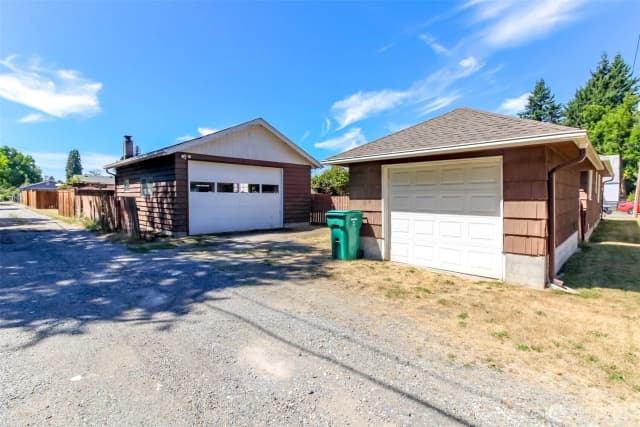 Property photo for 904 7th Street Se, Auburn photo 3