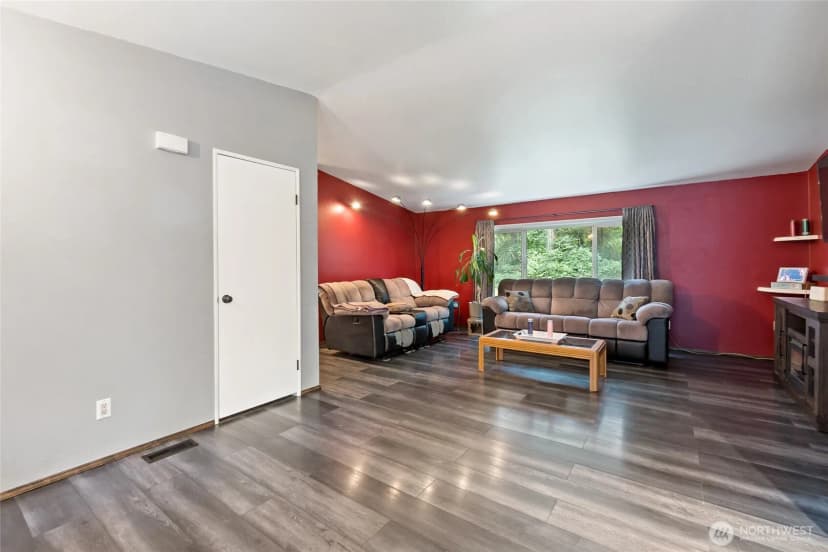 Property photo for 1614 284th Street E, Roy photo 6
