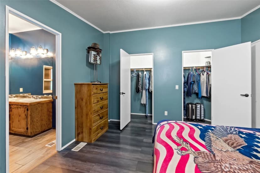 Property photo for 1614 284th Street E, Roy photo 18