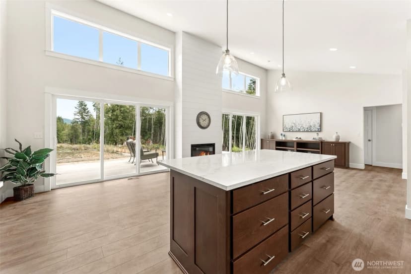 Property photo for 49330 Alder Cuttoff Road E, Eatonville photo 14