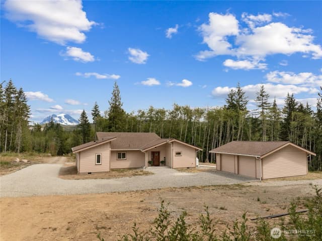 Property photo for 49330 Alder Cuttoff Road E, Eatonville photo 2