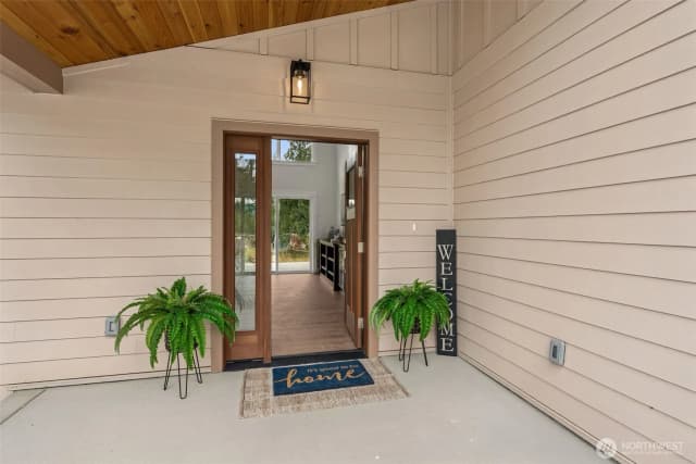 Property photo for 49330 Alder Cuttoff Road E, Eatonville photo 3
