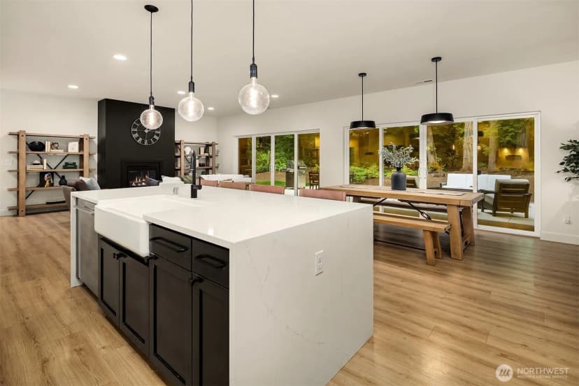 Property photo for 2215 W Beaver Lake Dr Se, Sammamish photo 14