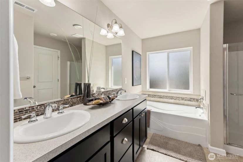Property photo for 3366 Aurora Street Ne, Lacey photo 16