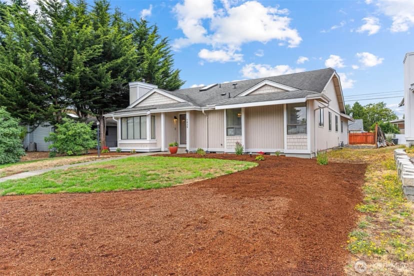 Property photo for 1824 N Baltimore, Tacoma photo 2
