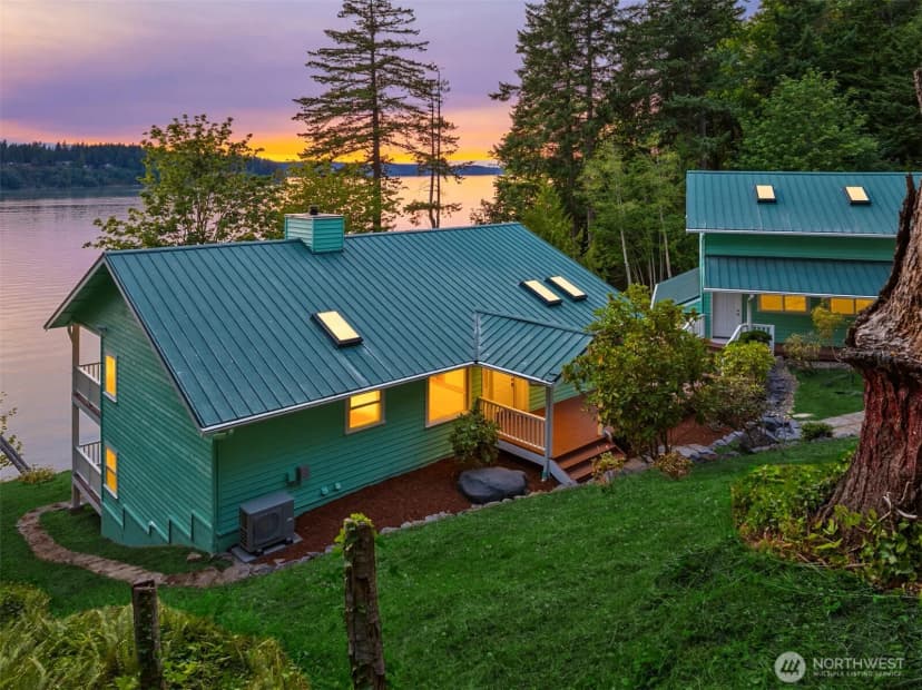 Property photo for 6957 Crystal Springs Drive Ne, Bainbridge Island