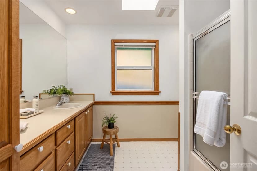 Property photo for 6957 Crystal Springs Drive Ne, Bainbridge Island photo 21