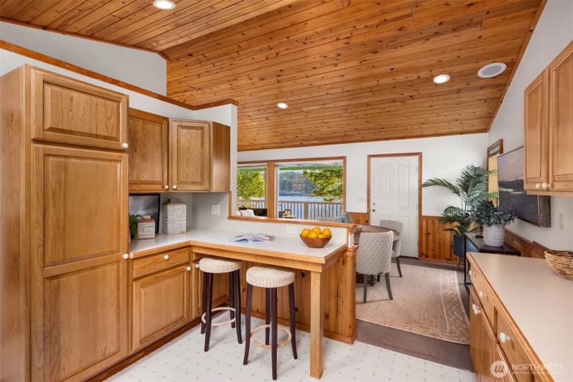 Property photo for 6957 Crystal Springs Drive Ne, Bainbridge Island photo 19