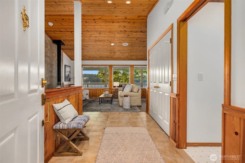 Property photo for 6957 Crystal Springs Drive Ne, Bainbridge Island photo 8