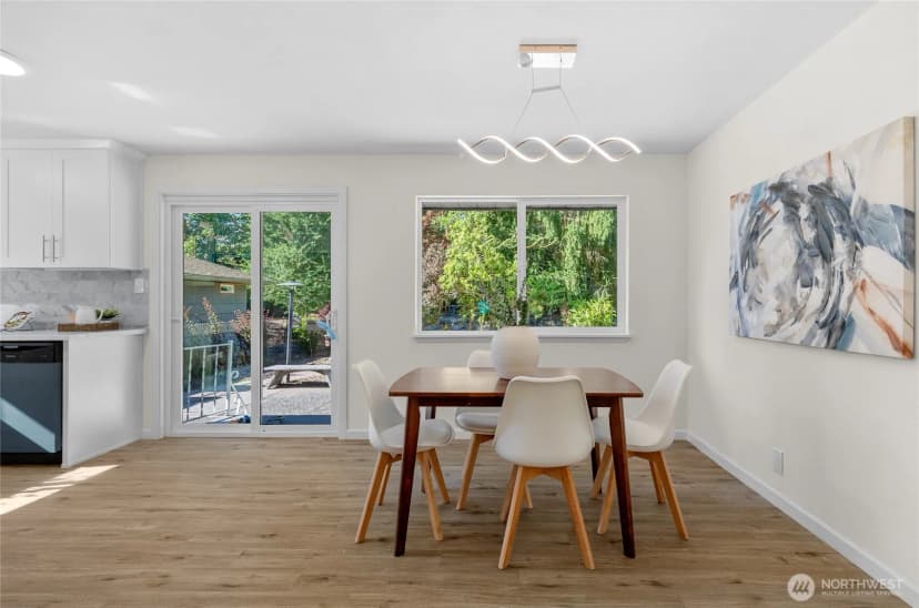 Property photo for 518 N 166th Street, Shoreline photo 19
