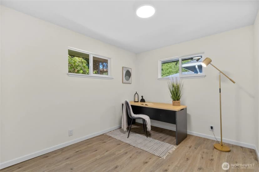Property photo for 518 N 166th Street, Shoreline photo 14