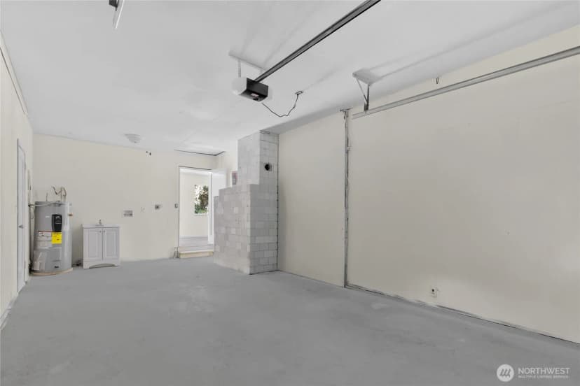 Property photo for 518 N 166th Street, Shoreline photo 12