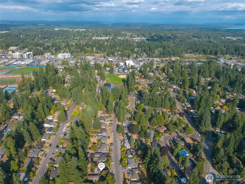 Property photo for 518 N 166th Street, Shoreline photo 29