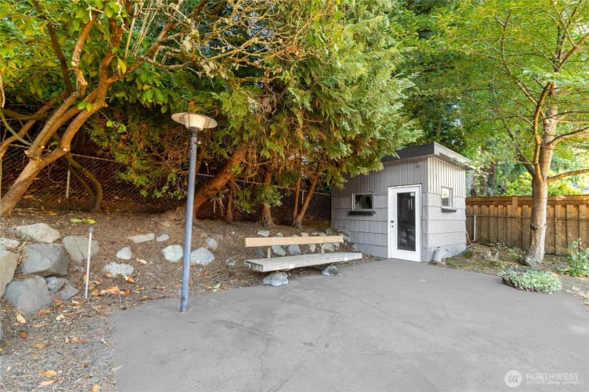 Property photo for 518 N 166th Street, Shoreline photo 25