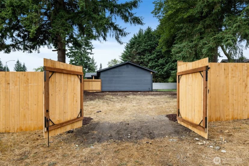 Property photo for 2929 Silver Crest Drive, Mill Creek photo 18