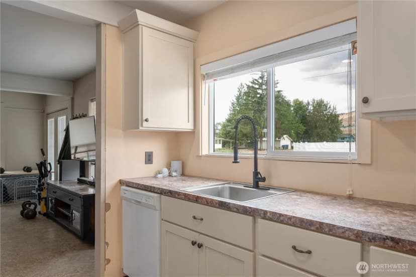 Property photo for 219 W Columbia Avenue, Chelan photo 8