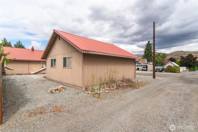 Property photo for 219 W Columbia Avenue, Chelan photo 20