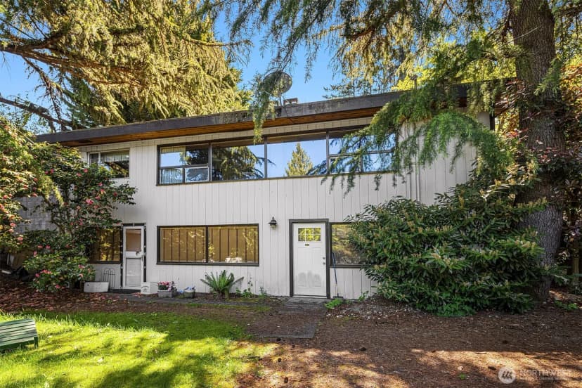 Property photo for 806 101st Avenue Se, Bellevue photo 5