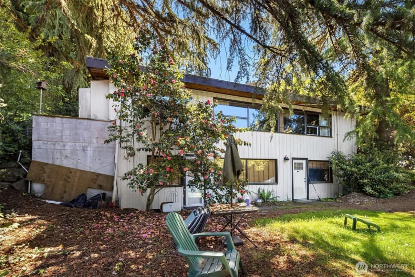 Property photo for 806 101st Avenue Se, Bellevue photo 6