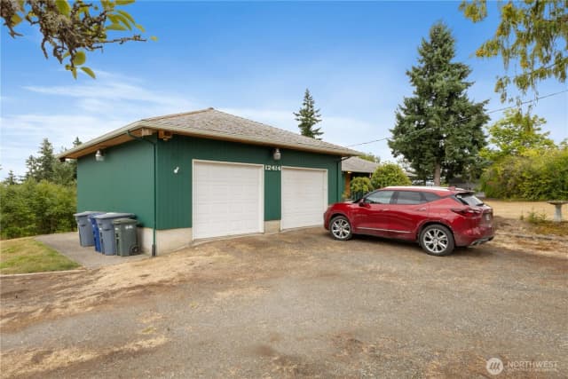 Property photo for 12414 48th Street E, Edgewood photo 5