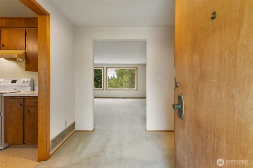 Property photo for 12414 48th Street E, Edgewood photo 7