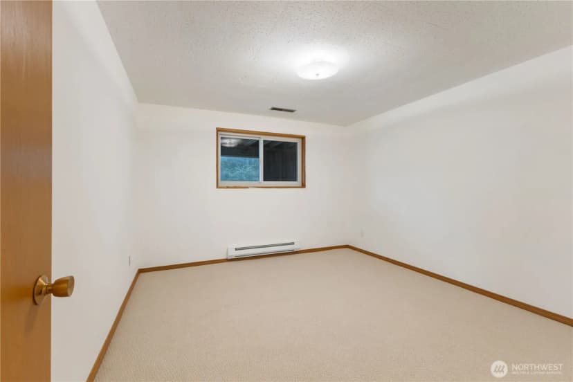 Property photo for 12414 48th Street E, Edgewood photo 32